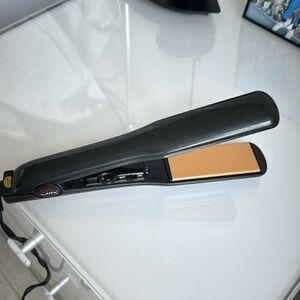 CHI Air tourmaline ceramic 1.5” hair straightener flat iron